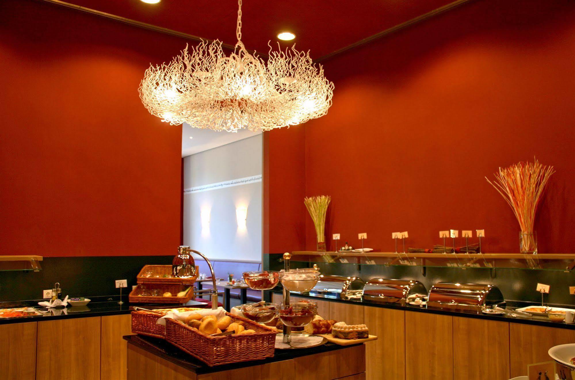 Welcome Hotel Darmstadt City Center Ресторан фото